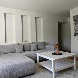 Mooni Apartment, hotel v destinácii Kuressaare