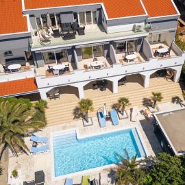 Peaceful OAZA, hotel a Stara Novalja