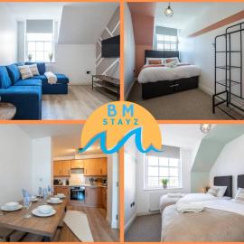 2 Bedroom Modern Apartment in Bournemouth town centre, 5 minutes walk to the beach, sleeps up to 6