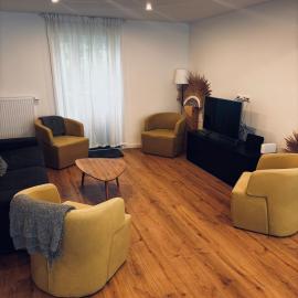 Neu saniertes Haus in Hermaringen, 4 Schlafzimmer, 9 Personen, Legoland und Firmenunterkunft, hotel a Hermaringen