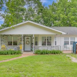 Walk to Dtwn: Ironton Home in Historic District, hotel a Ironton