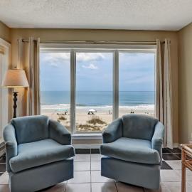 2 Bed/2 Bath Oceanfront condo sleeps 6. Oceanfront deck and pool., hotel a Fernandina Beach