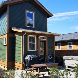 A Tree House By Seabrook Hospitality