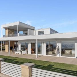 Yoondoordo Luxury Beach House, hotel in Capel