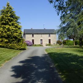 Chambres d'hôtes Le Cerisier, Hotel in Chambretaud
