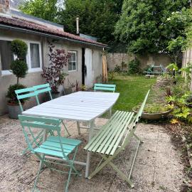 Maison d Albertine, charme, jardin, hyper centre