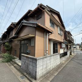 桑名のお宿赤須賀 ナガシマスパーランド なばなの里近郊一軒家 駐車場あり, hotel v destinaci Kuwana