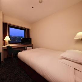 Minamisenri Crystal Hotel - Vacation STAY 78139v โรงแรมในซุอิตะ