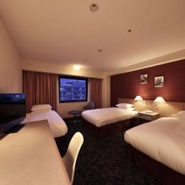 Minamisenri Crystal Hotel - Vacation STAY 78162v, hotel a Suita