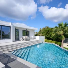 Kyamon Luxury Villa with Heated Saltwater Pool Near Chania