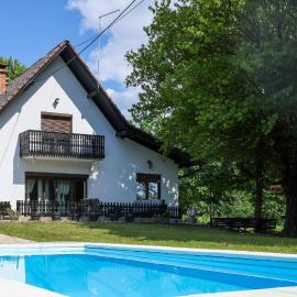 Awesome Home In Milekovo Selo