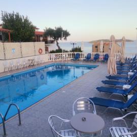 elenis village, viešbutis mieste Achladies