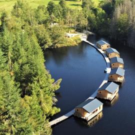 Chalet Lacustre de Roudeix, hotel in Cros