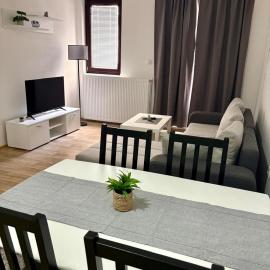 Stan Na Dan 111, hotel u gradu Inđija