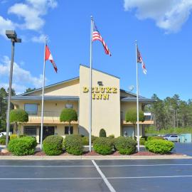 Deluxe Inn - Fayetteville I-95, hotel v destinaci Fayetteville