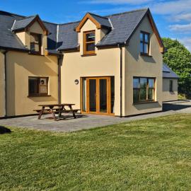 Beacon View House 4-Beds Sleeps 8 Parking