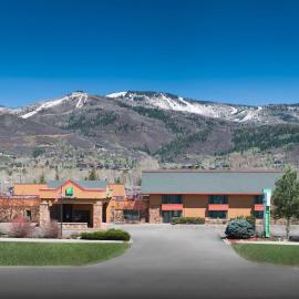 Holiday Inn Steamboat Springs by IHG, hotel en Steamboat Springs