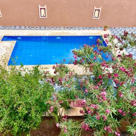 Dar Hassi Labied Merzouga, hotel u gradu 'Adrouine'