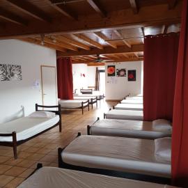 Refuge d'étape Zuharpeta Randonneur Pèlerin, hotel in Saint-Jean-Pied-de-Port