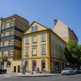 K-HAUS - English Speaking, Contactless-Self Check In Accomodation, hotell sihtkohas Děčín