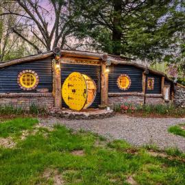 Hobbits Rest, hotell i Salem