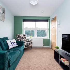 Ledger by Alt-Stay Contractor Accommodation - 4 Bed Contractor Home With Parking, Wi-Fi & Full Kitchen - Ideal For Long stays