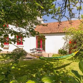 Gîte 2 chambres avec jardin privé, équipements bébé, internet, à 20 km de St Nazaire - FR-1-306-991