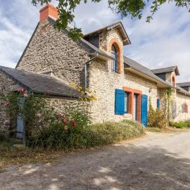 Maison de Charme Proche Côte avec Jardin, 3 Chambres & Equipements Bébé - FR-1-306-1068