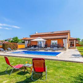 Pet Friendly Home In Skatari, hotel em Škatari
