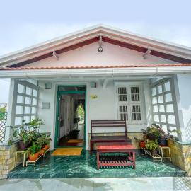 The Berry House, hotel u gradu Jerkaud