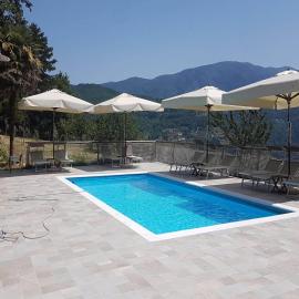 Agriturismo Poggio di Montepescoli - L'Aia, hotel u gradu Pelago