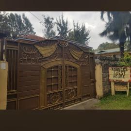 Robeck's Guest House, hotel di Gatunga