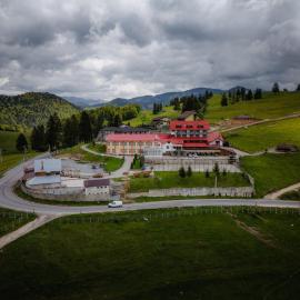 Vila Dealul Sasului, hotel u gradu 'Dîmbovicioara'