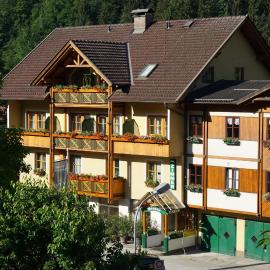 Pension Besser, hotel a Bad Eisenkappel