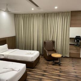 Orion Tree Hotel Sullurupeta, hotel in Tada