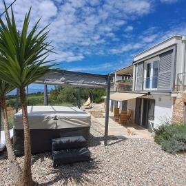 Villa Stjepan suits and jacuzzi