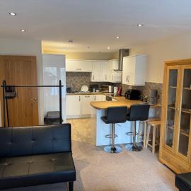Peaceful, Sleeps 5, Parking, Beautiful Semi Rural, Beacon Park, Golf, Upholland
