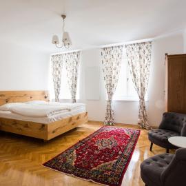 KIRCHENWIRT an der Weinstrasse - Boutique Hotel, hotell sihtkohas Ehrenhausen