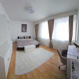 LaCasa-Mia Apartment Basel, hotel en Basilea