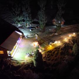 Strawberry Huts Naltar, hotel u gradu 'Jugut'