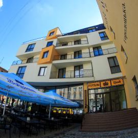 Готель Цісар, hotell i Lviv