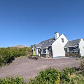 Peaceful Family Home Near Dingle