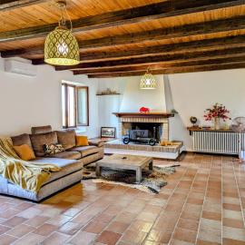 Libero Ranch, hotelli kohteessa Paderno