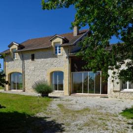Grande maison de campagne avec piscine privée et animaux admis