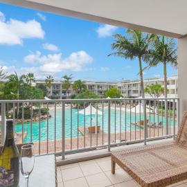 Pool View Apartments - Wing 6 - at Salt Spa Resort by uHoliday 2BR 1BR and Hotel Room Options Available, hotel in Kingscliff