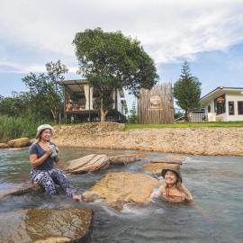 อิสระ แคมป์ปิ้ง แอนด์ คาเฟ่ Issara camping, hotel a Ban Bung Mai