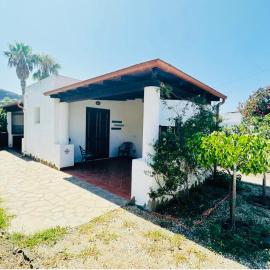 Villa by the Vulcano - 70mq plus large garden and patio