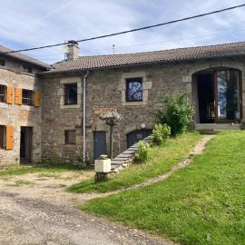Gîte Le chant des mésanges avec 3 chambres, hotel a Tence