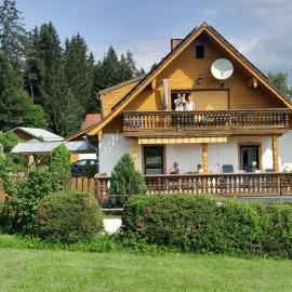 Haus-Johanna-2, hotel em Riedlhütte