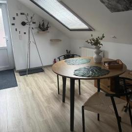 Ferienhaus La Tyllia، فندق في Ladelund